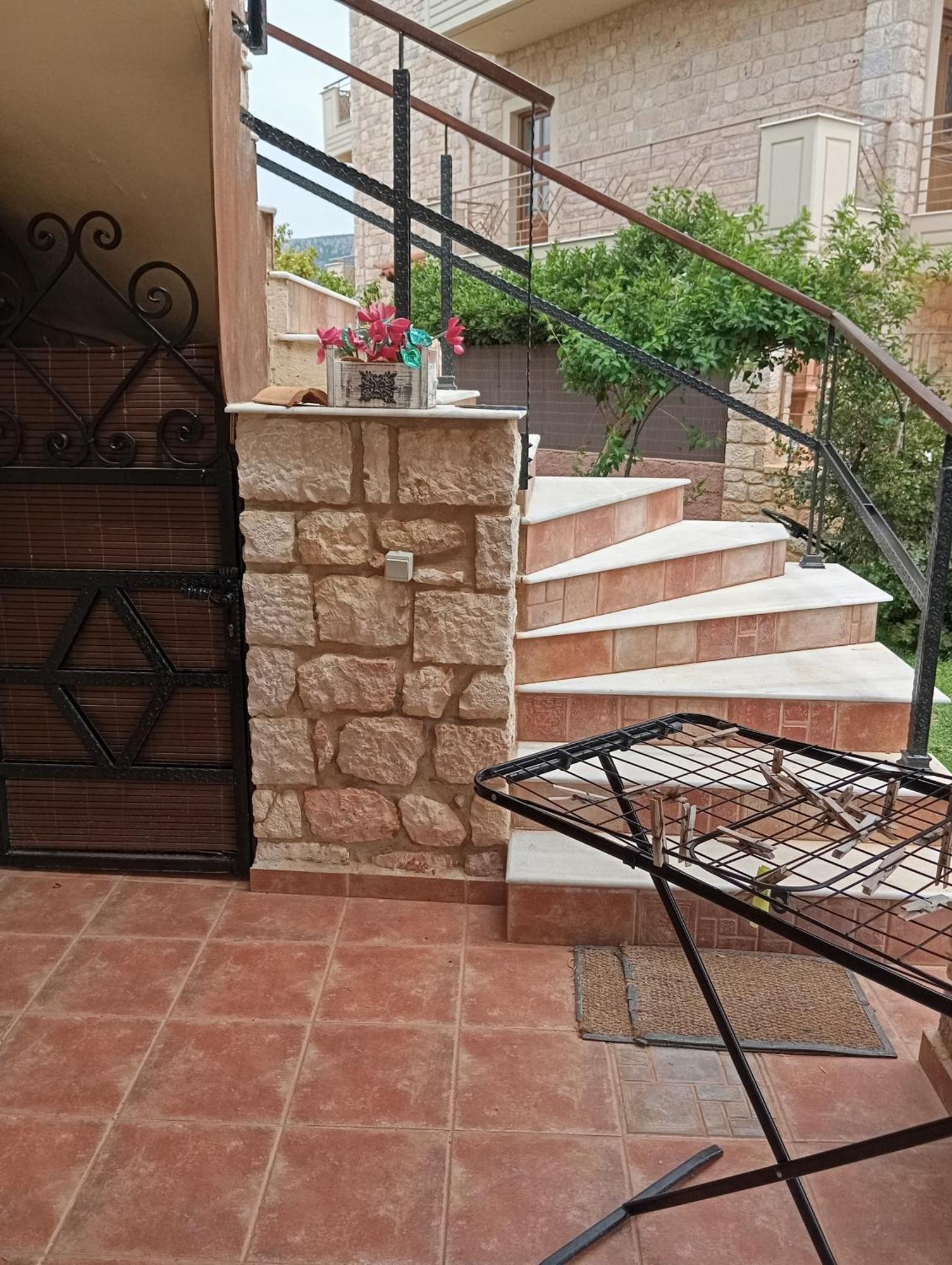 Niko'S Stone Guest House Plitra Exterior foto
