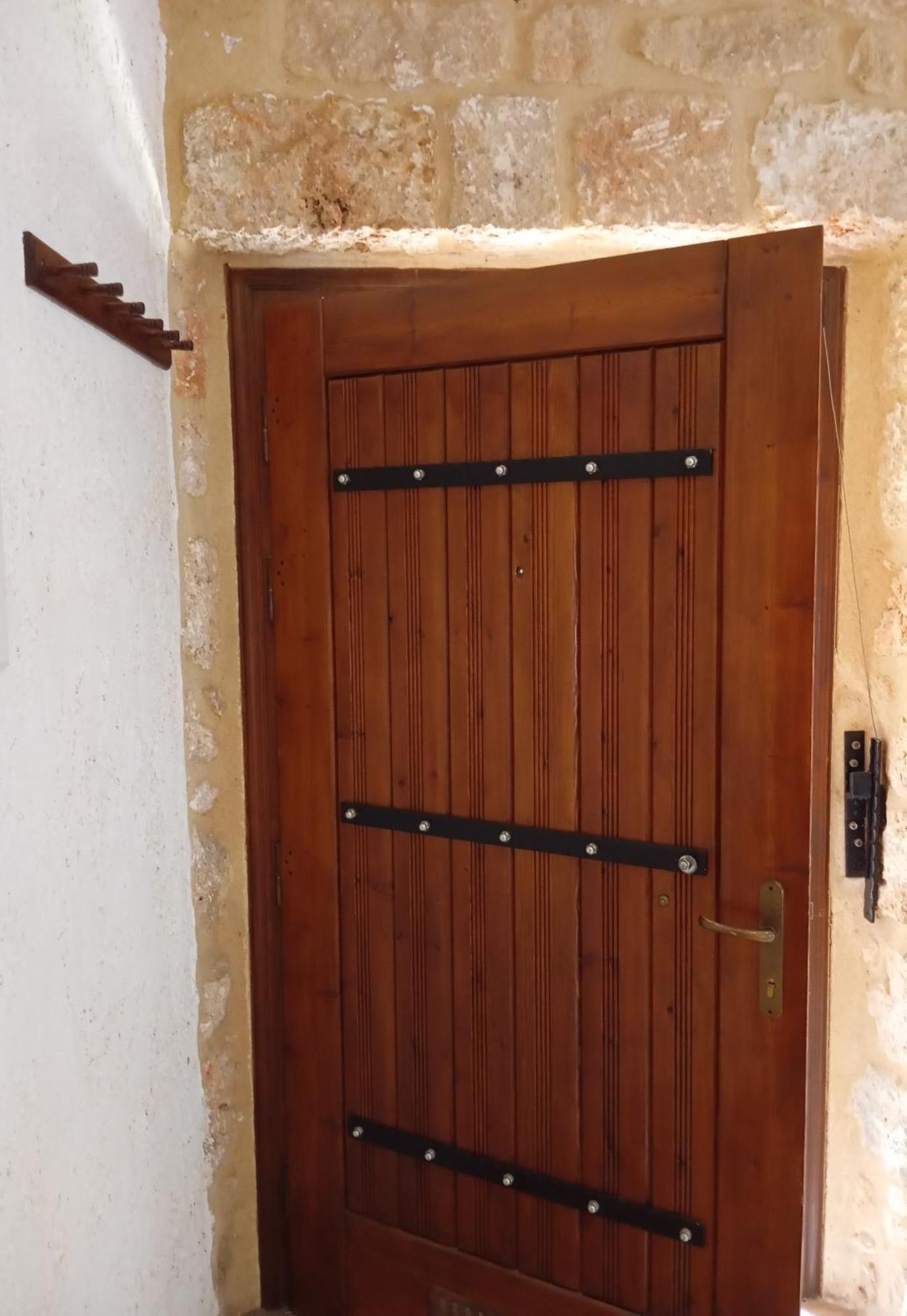 Niko'S Stone Guest House Plitra Exterior foto