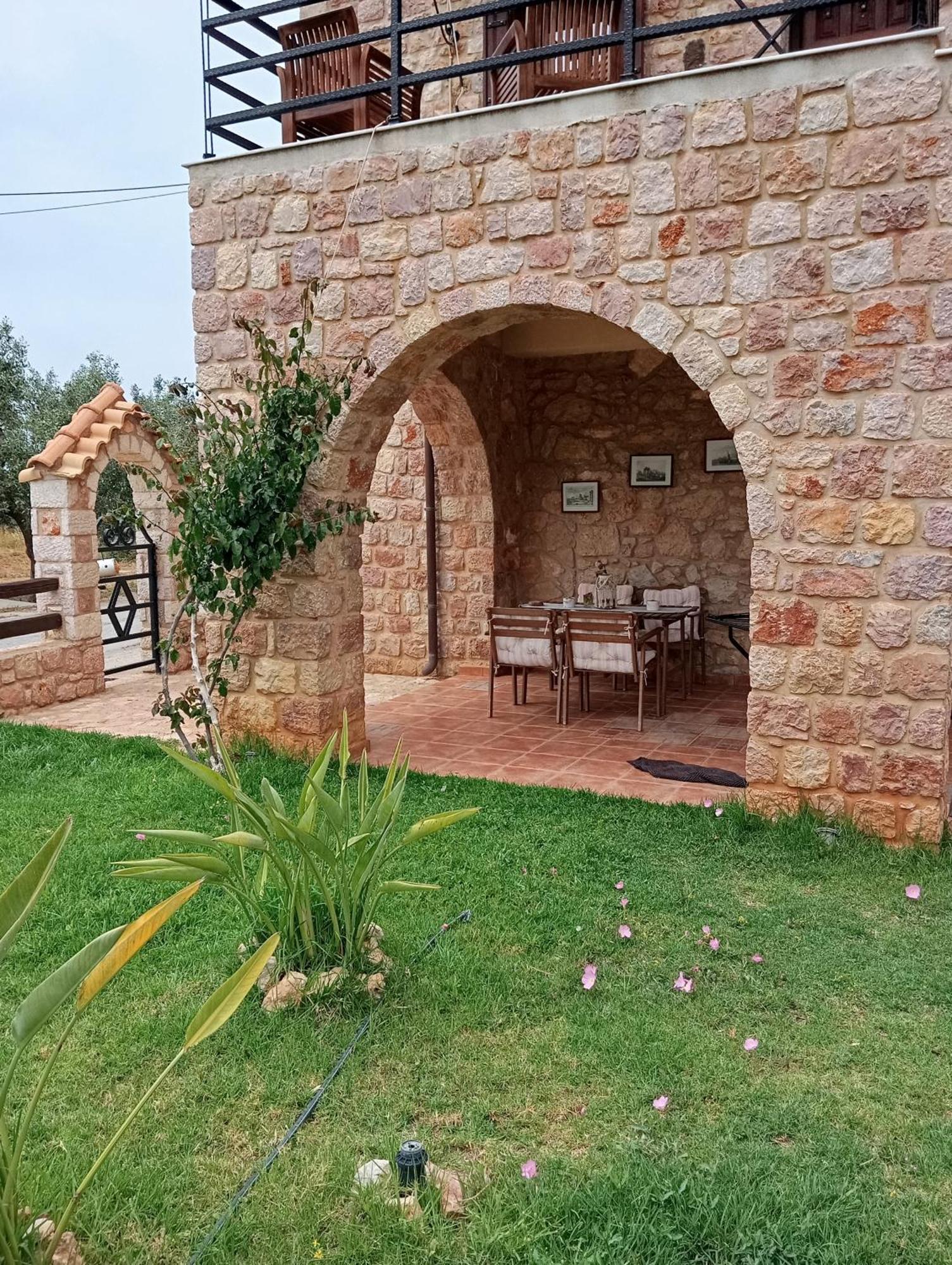 Niko'S Stone Guest House Plitra Exterior foto